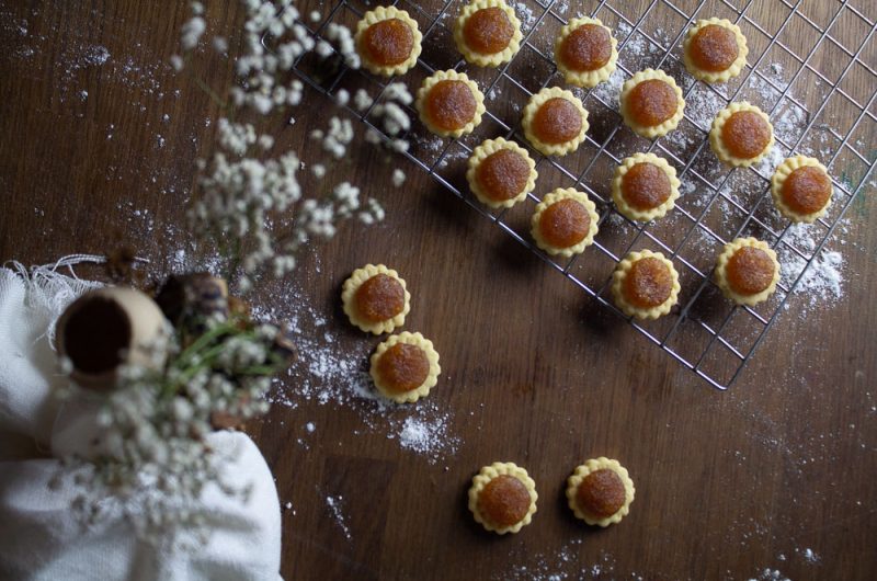 Biskut tat Nyonya klasik Mak Jelon 
